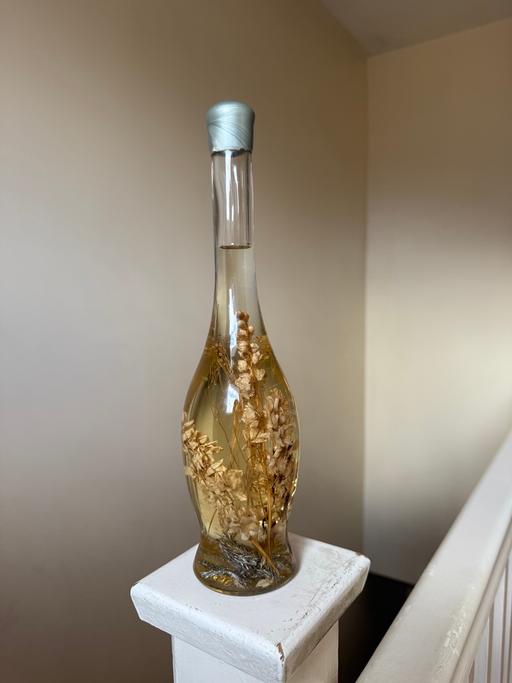 Buy & Sell Queen`s Park North West London - Photos for Vase decoration