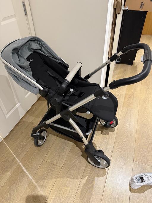 Buy & Sell Waltham Forest East London - Photos for Silver cross pram