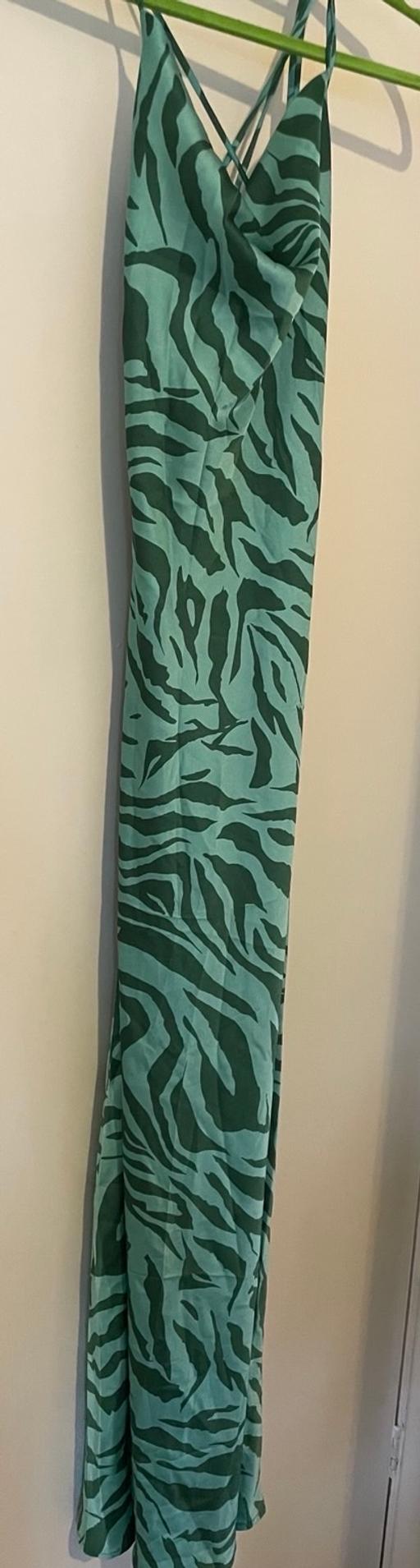 Buy & Sell Nunhead South East London - Photos for Silk like dress with self tie back straps