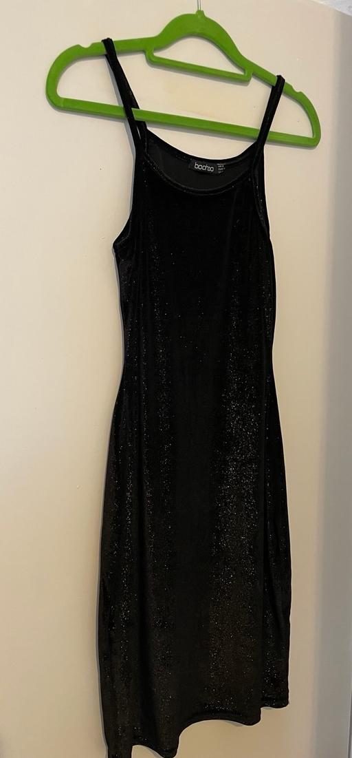 Buy & Sell Nunhead South East London - Photos for Short black dress with gold sparkles