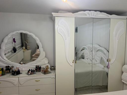 Buy & Sell Wayford Somerset - Photos for bedroom set