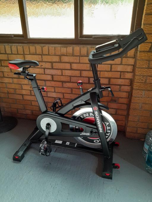 Buy & Sell Westbrook Warrington - Photos for schwinn 700IC spin bike. Never used.