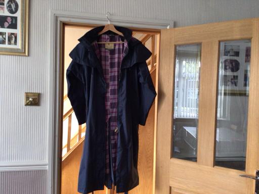 Buy & Sell Hill Top Sandwell - Photos for Ladies Fully Lined Rainproof coat/mac