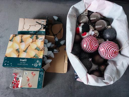 Buy & Sell Tividale Sandwell - Photos for Job lot of tree Christmas items Light