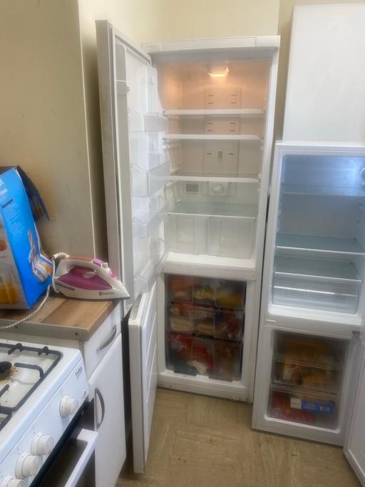 Buy & Sell Penn Wolverhampton - Photos for White fridge freeze