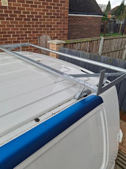 Vehicles Willington South Derbyshire - Photos for Roof rack with roller