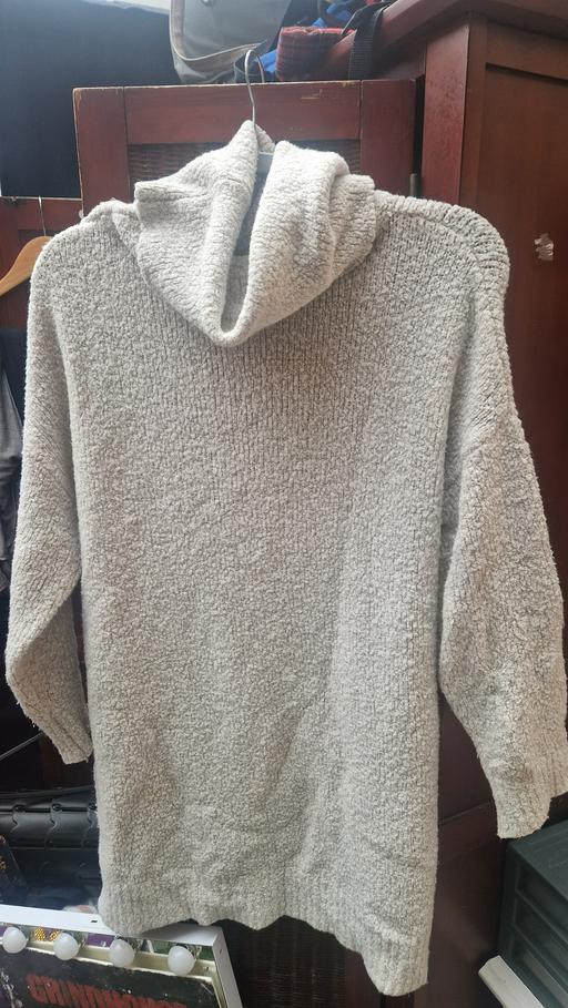 Buy & Sell Walthamstow East London - Photos for WHITE JUMPER DRESS