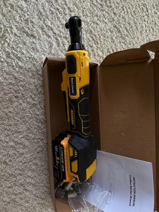 Vehicles Stanmer Brighton - Photos for Electric battery wrench