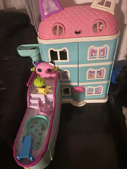 Buy & Sell Sudbury North West London - Photos for Gabby dollhouse house and boat