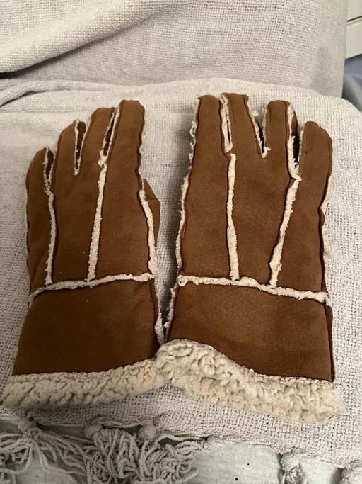 Buy & Sell Hetton-Le-Hole Sunderland - Photos for Womens Gloves From New Look