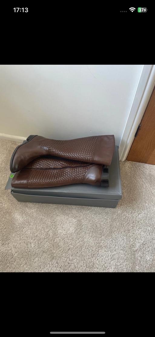 Buy & Sell Lavendon Milton Keynes - Photos for Designer knee boots