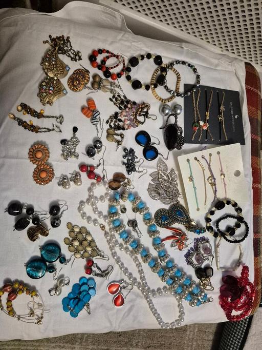 Buy & Sell Hasbury Dudley - Photos for Massive Dress Jewellery Bundle