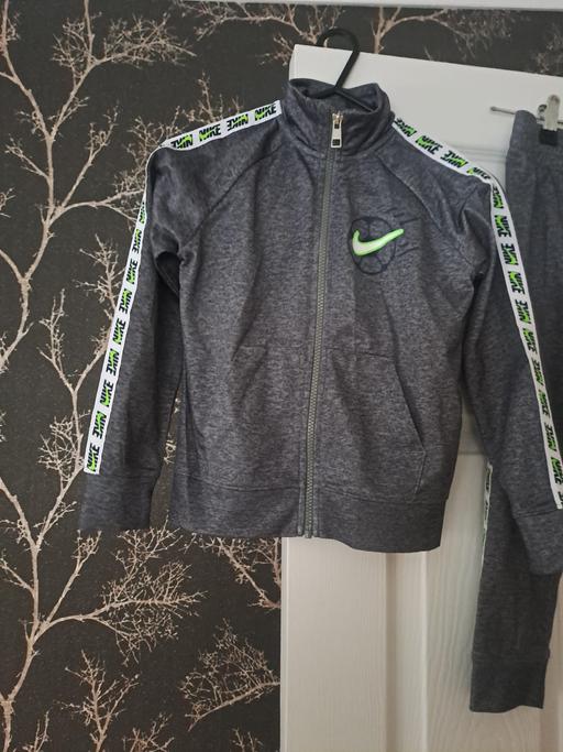 Buy & Sell Clacton-on-Sea Tendring - Photos for child's tracksuit