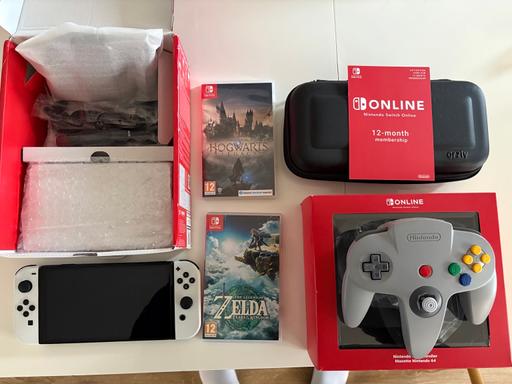 Buy & Sell Stoneywood (Bucksburn) Aberdeen - Photos for Nintendo Switch OLED 64gb bundle