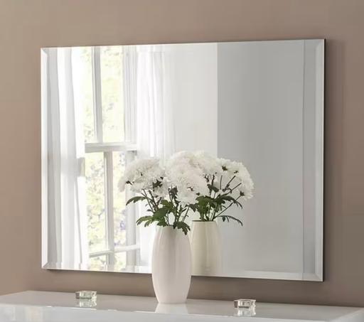 Buy & Sell Sheffield City Centre Sheffield - Photos for Yearn bevelled glass wall mirror