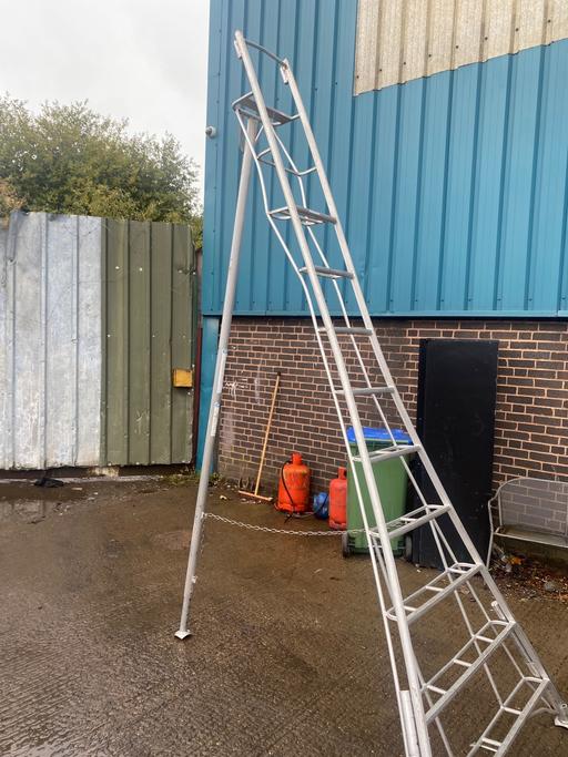 Buy & Sell Princes End Sandwell - Photos for Ladder hedge support
