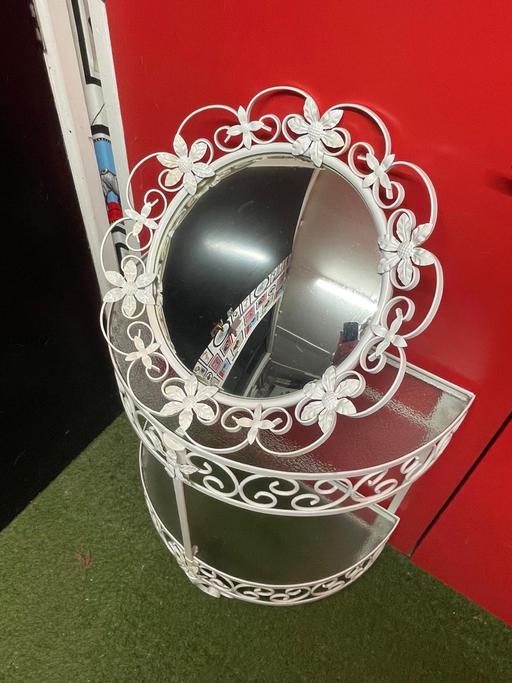 Buy & Sell Fitzwilliam Wakefield - Photos for metal and glass half moon table and mirror