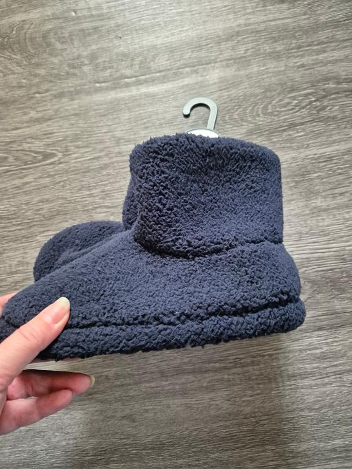 Buy & Sell Crumpsall Manchester - Photos for new Boys Fleece Slipper Boots