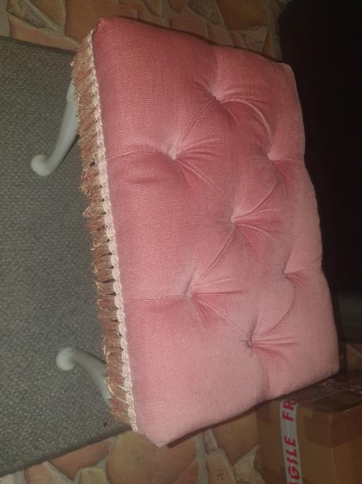 Buy & Sell Gornal Wood Dudley - Photos for Lovely , 18 x 16 x 12 inch ,Pink Cord & White