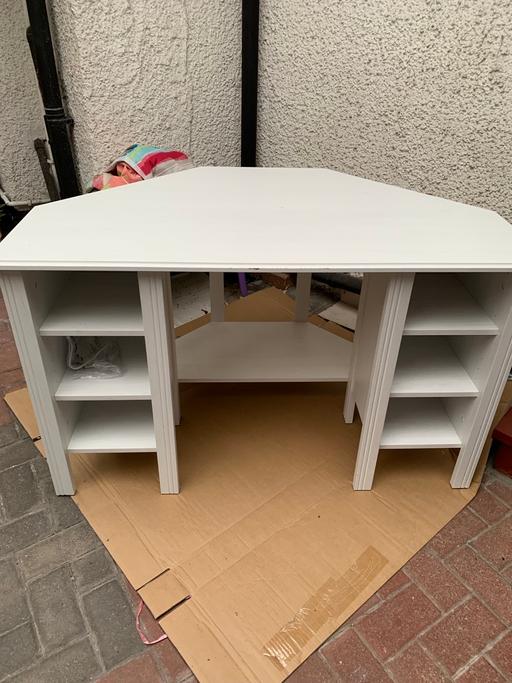 Buy & Sell Wealdstone Harrow - Photos for Ikea study desk in white. As per photos.