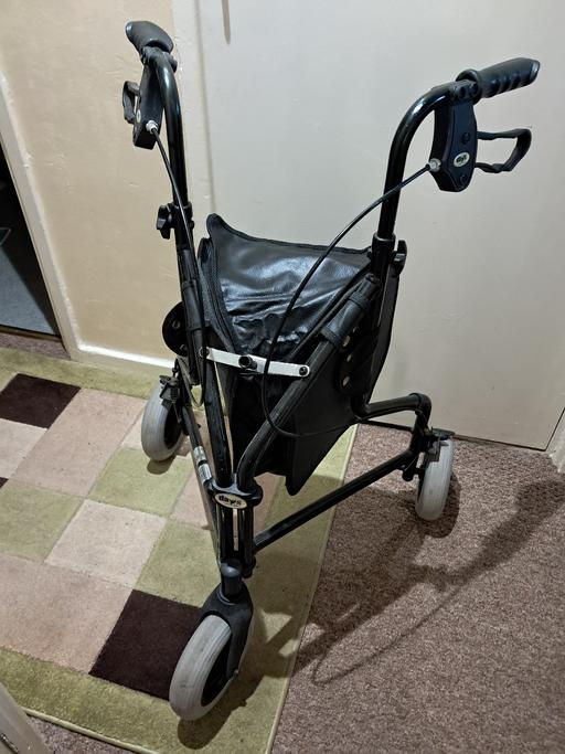 Buy & Sell Astra Business Park Trafford - Photos for disability walker