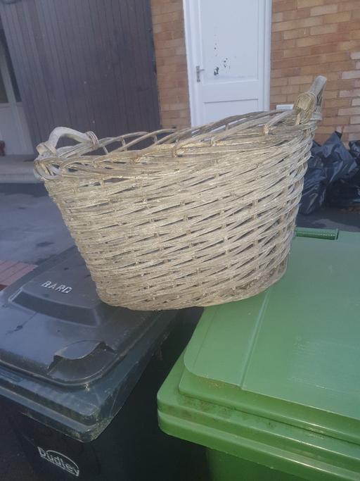 Buy & Sell Pensnett Dudley - Photos for Large Log Basket, 2.5ft Long , 1.5ft High,