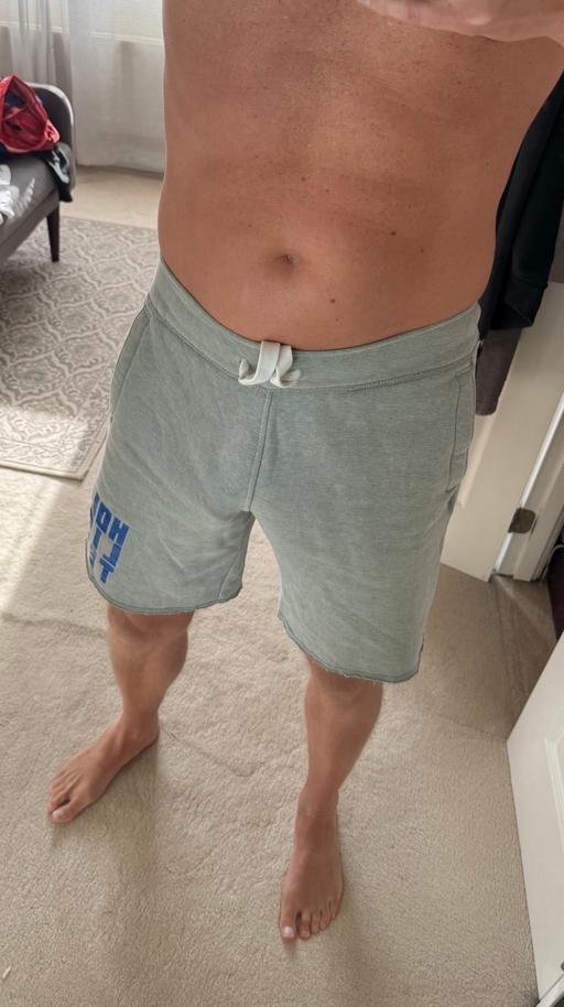 Buy & Sell Ockham Guildford - Photos for Hollister Men’s Shorts