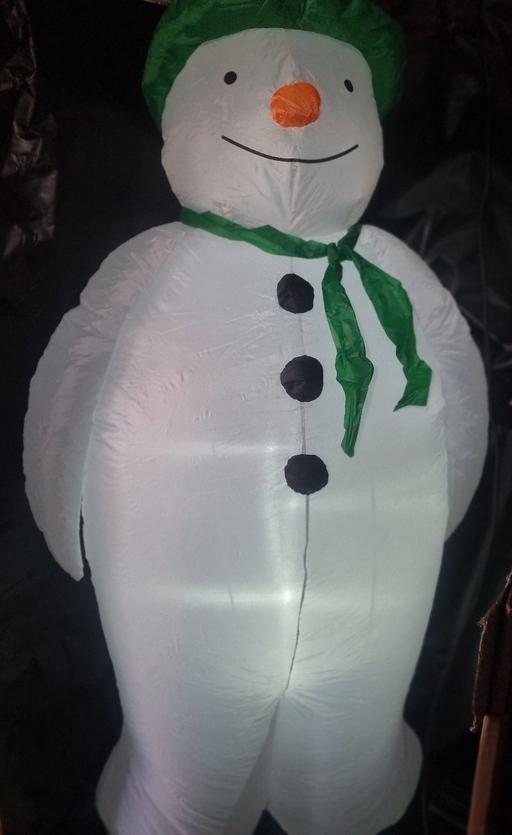 Buy & Sell Lower Gornal Dudley - Photos for 2x snowman & the snowdog xmas inflatables