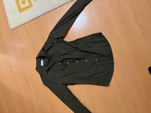 Buy & Sell Finsbury Park North London - Photos for Top man green shirt white buttons open