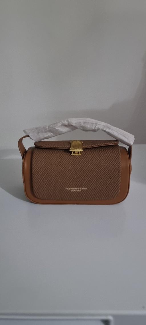 Buy & Sell Forestdale South East London - Photos for Women's Box-Shaped Crossbody Bag