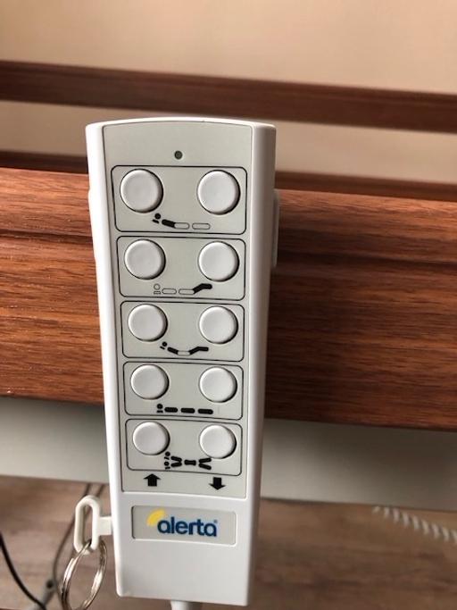 Buy & Sell Brunswick Park North London - Photos for Electric adjustable bed