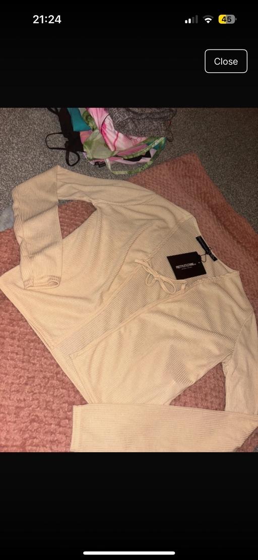 Buy & Sell Willenhall Walsall - Photos for Beige PLT top (8)