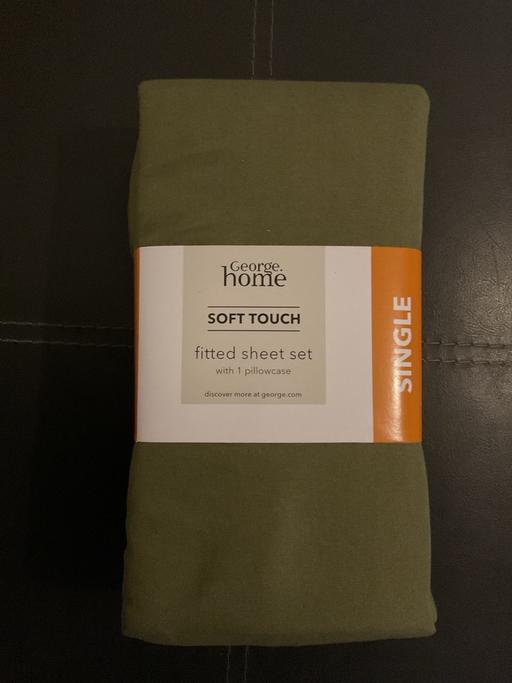 Buy & Sell Roby Knowsley - Photos for Single Fitted Sheet and 1 Pillowcase