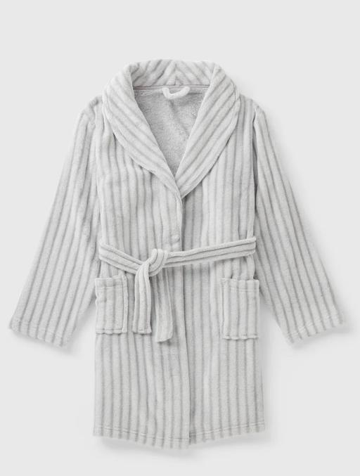 Buy & Sell Oakwood Derby - Photos for Age 6/7 Grey Dressing Gown Brand New