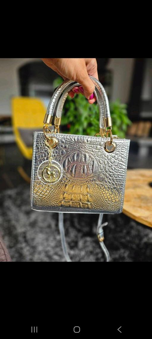 Buy & Sell Forestdale South East London - Photos for Large Capacity Women's Handbag,