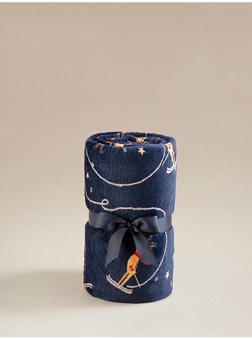 Buy & Sell Oakwood Derby - Photos for Reindeer Fleece Blanket Brand New