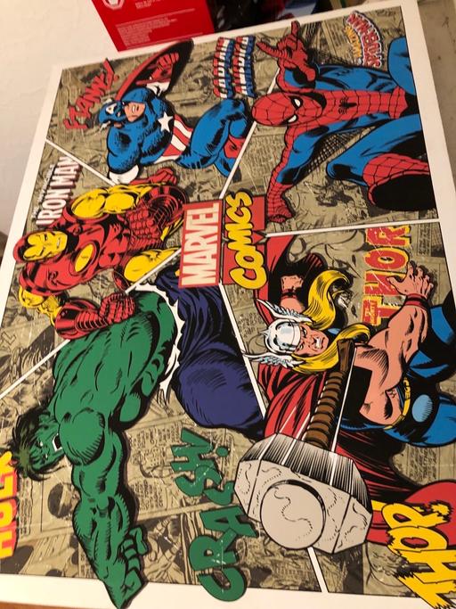 Buy & Sell Sutton Coldfield Birmingham - Photos for Marvel canvas - large