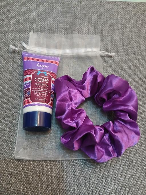 Buy & Sell Bradley Fold Trading Estate Bury - Photos for Hand Cream & Bobble New