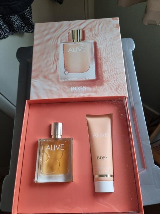 Buy & Sell Grangemouth Falkirk - Photos for perfume