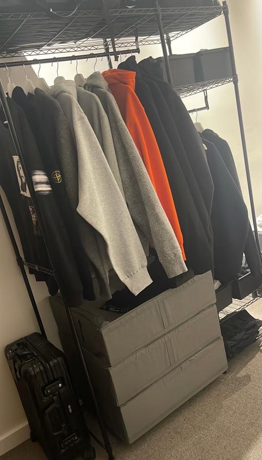 Buy & Sell Marble Arch Central London - Photos for Metal open wardrobe