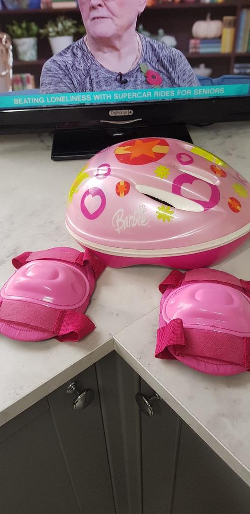 Buy & Sell Kings Norton Birmingham - Photos for Barbie helmet &knee pads