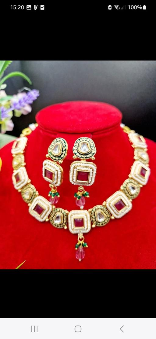 Buy & Sell Charfleets Industrial Estate Castle Point - Photos for necklace with earrings