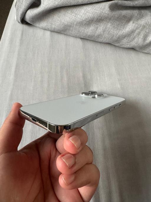 Buy & Sell Chigwell Epping Forest - Photos for I phone 14 pro 256gb