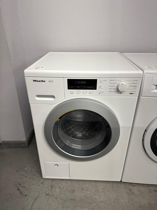 Buy & Sell Park Village Wolverhampton - Photos for Miele 8kg 1600 Spin Washing Machine