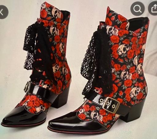 Buy & Sell Denmark Hill South East London - Photos for Women’s Trendy Chunky Heel Buckle Strap