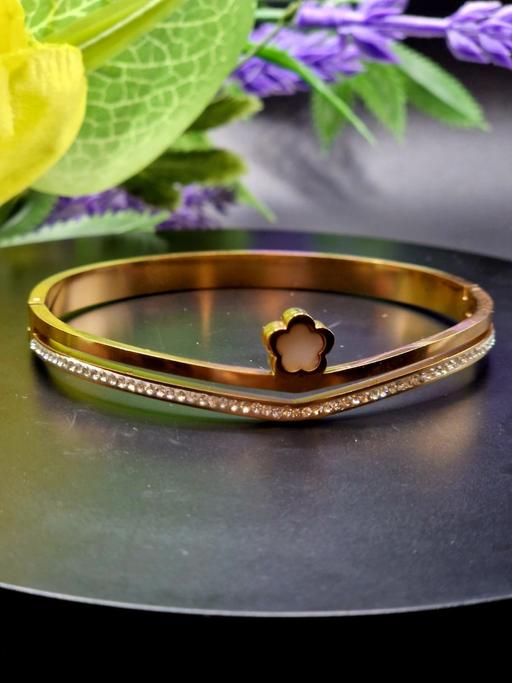 Buy & Sell Pitsea Basildon - Photos for women's bangle type bracelet