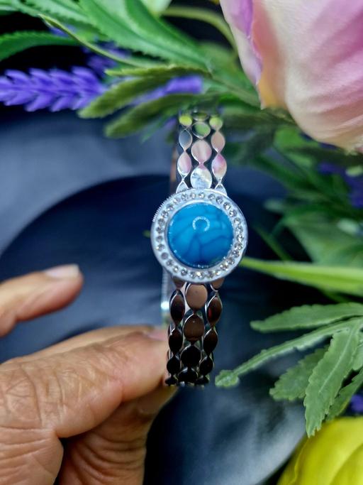 Buy & Sell Pitsea Basildon - Photos for Women's bracelet with bluepearl silvertone