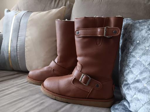 Buy & Sell Hornchurch Havering - Photos for tan fur lined boots 5