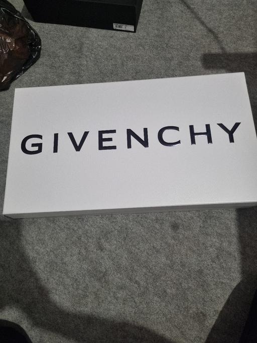 Buy & Sell East Ham East London - Photos for Box