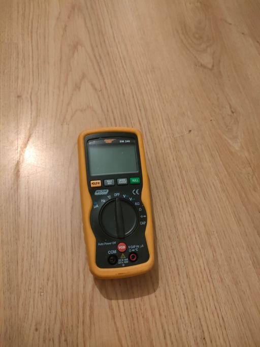 Buy & Sell Romford Havering - Photos for SOCKET & SEE DM240 MULTIMETER